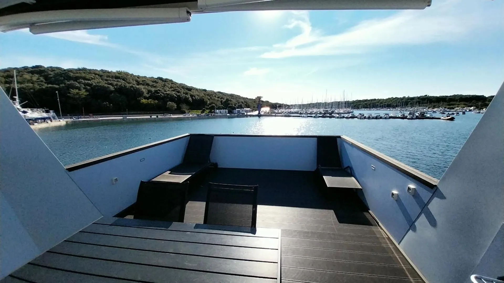 Floating House - Luxury Floating Sea Oasis Pula Apartment Croatia