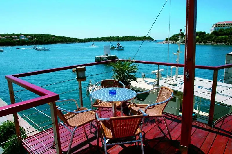 Floating House - Luxury Floating Sea Oasis Pula Apartment 0*,  Croatia